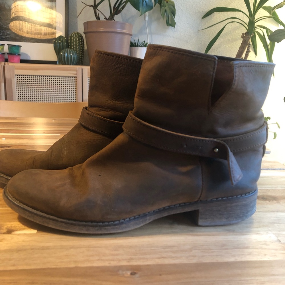 Madewell Moto Boots